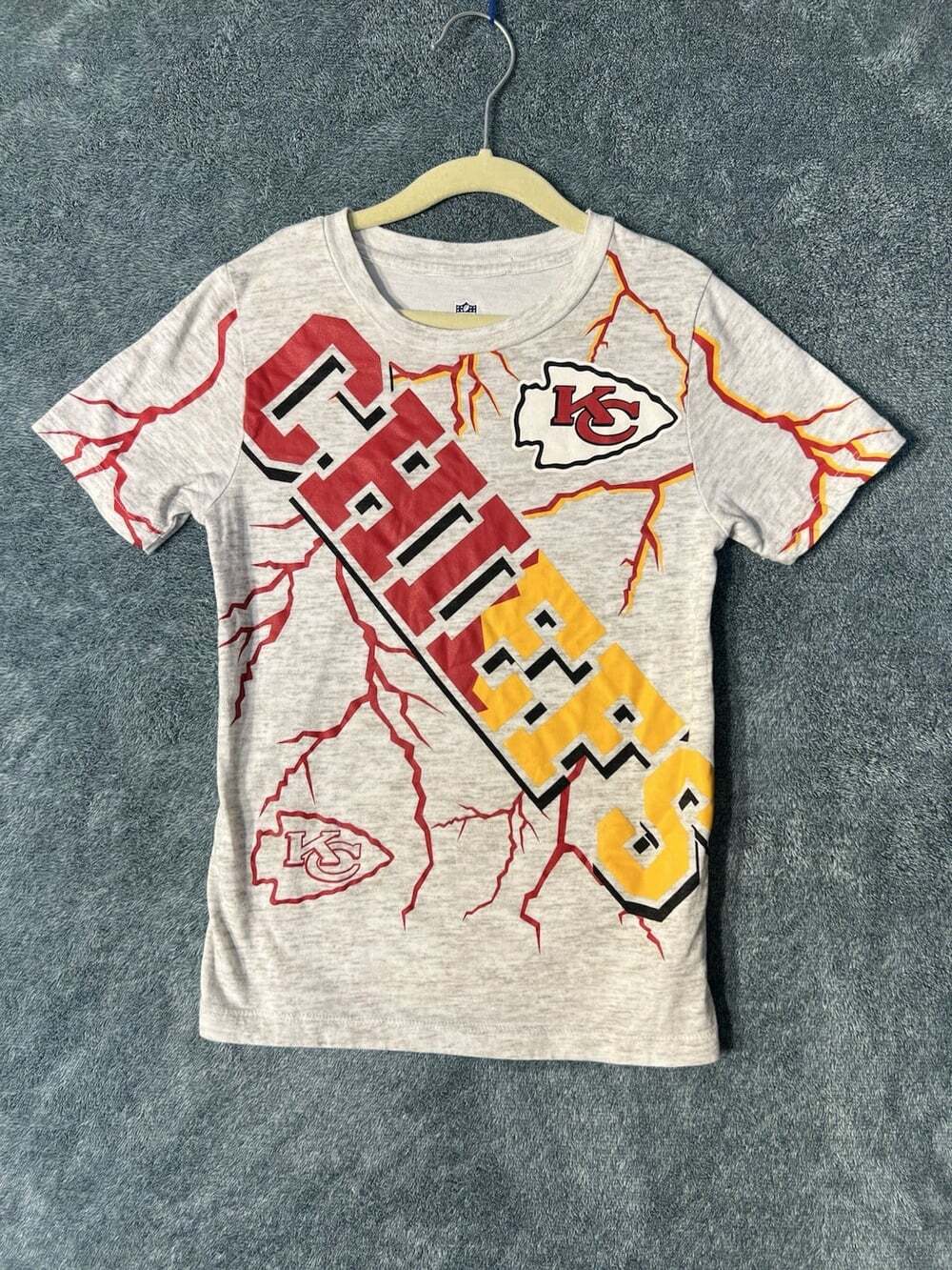 Kansas City Chiefs Lightning Shirt Youth Large Gray NFL Graphic Tee N W/out Tags